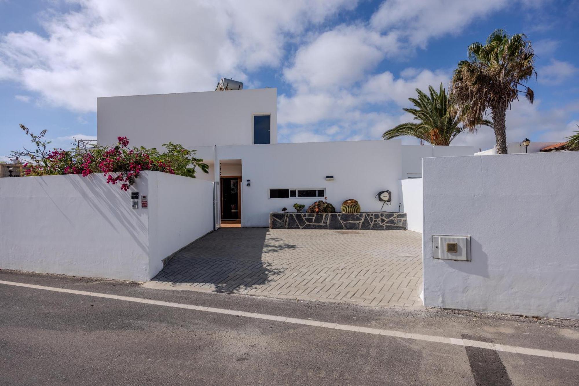 Alma Villa